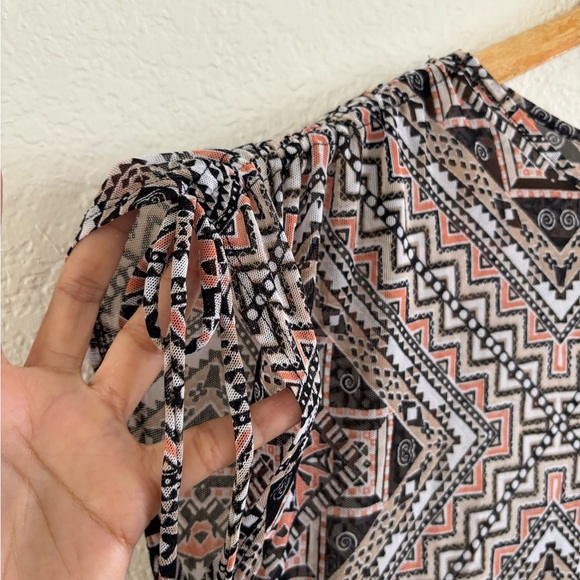 Chic Geometric Print Tunic Top - Picture 3 of 11